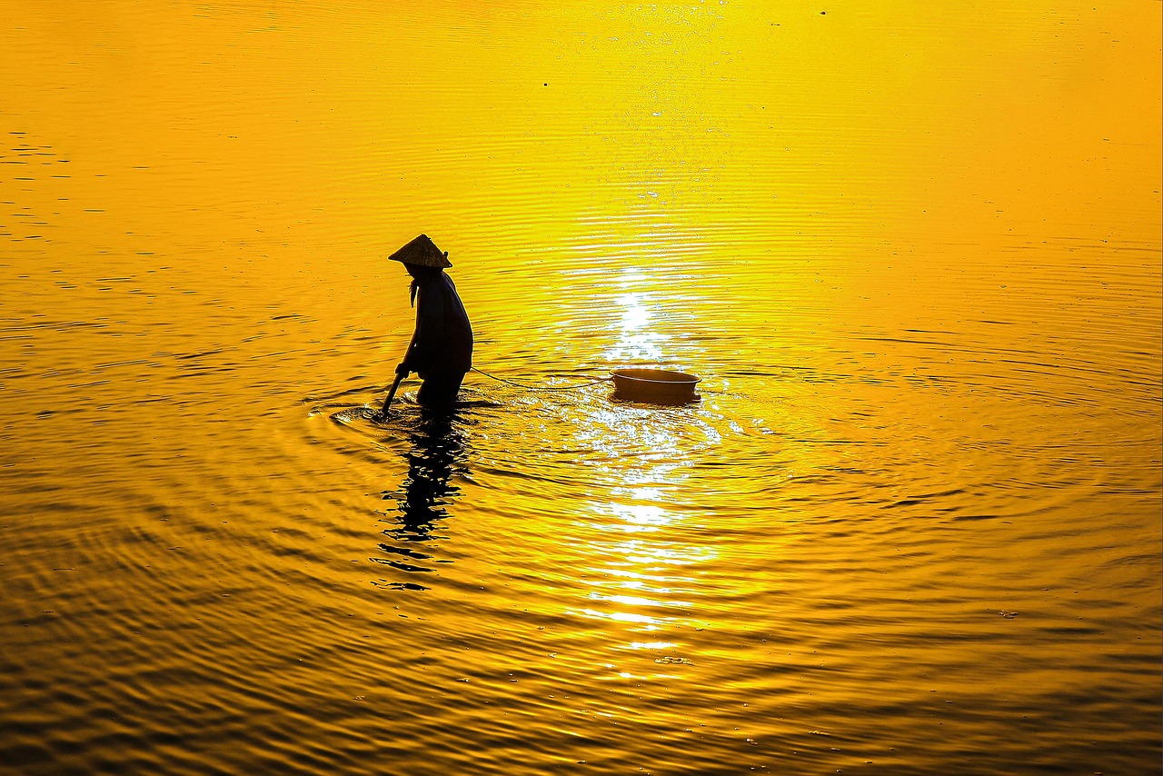 手の甲の老化を防ぐための効果的な対策は？