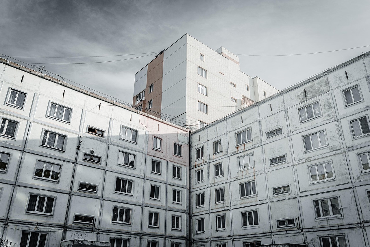 デコルテのくすみを解消するためのおすすめクリームは？